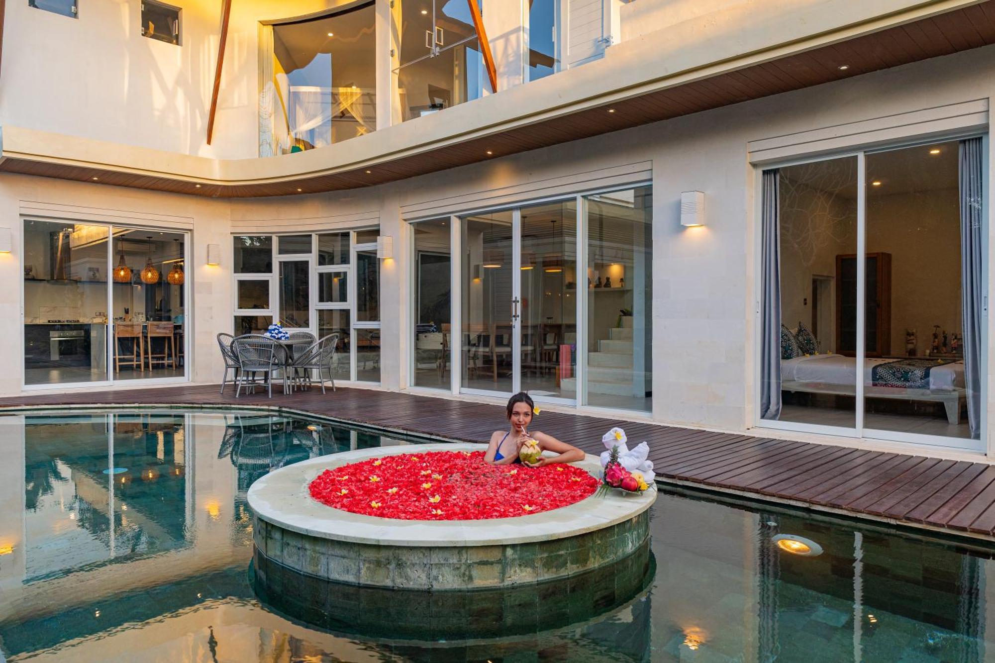 Luxury - Villa K - Central Seminyak Екстериор снимка