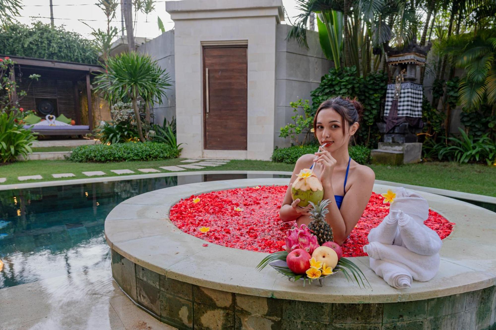 Luxury - Villa K - Central Seminyak Екстериор снимка