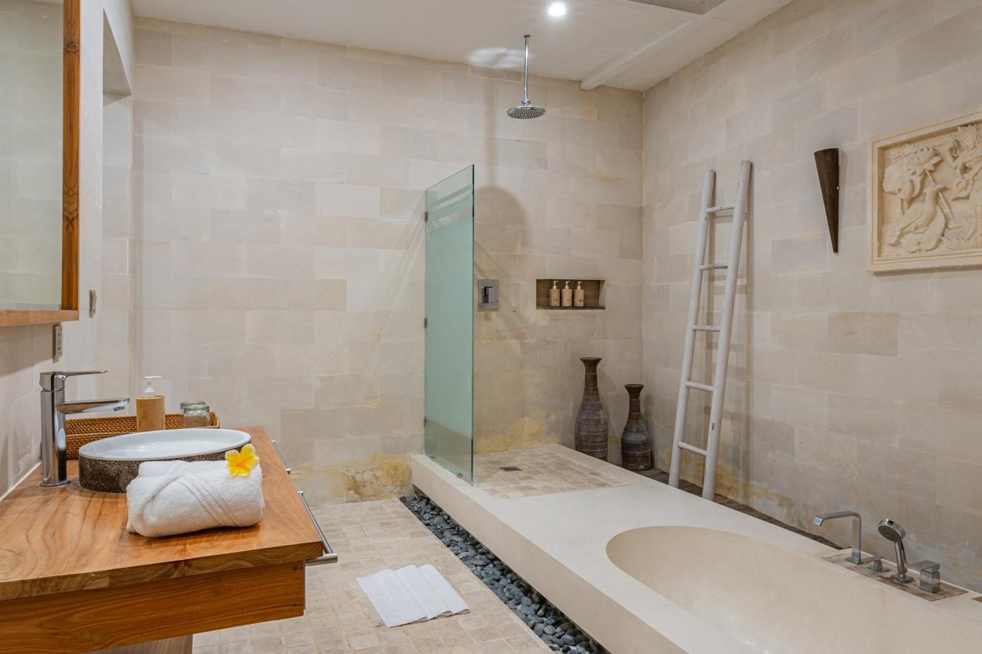 Luxury - Villa K - Central Seminyak Екстериор снимка