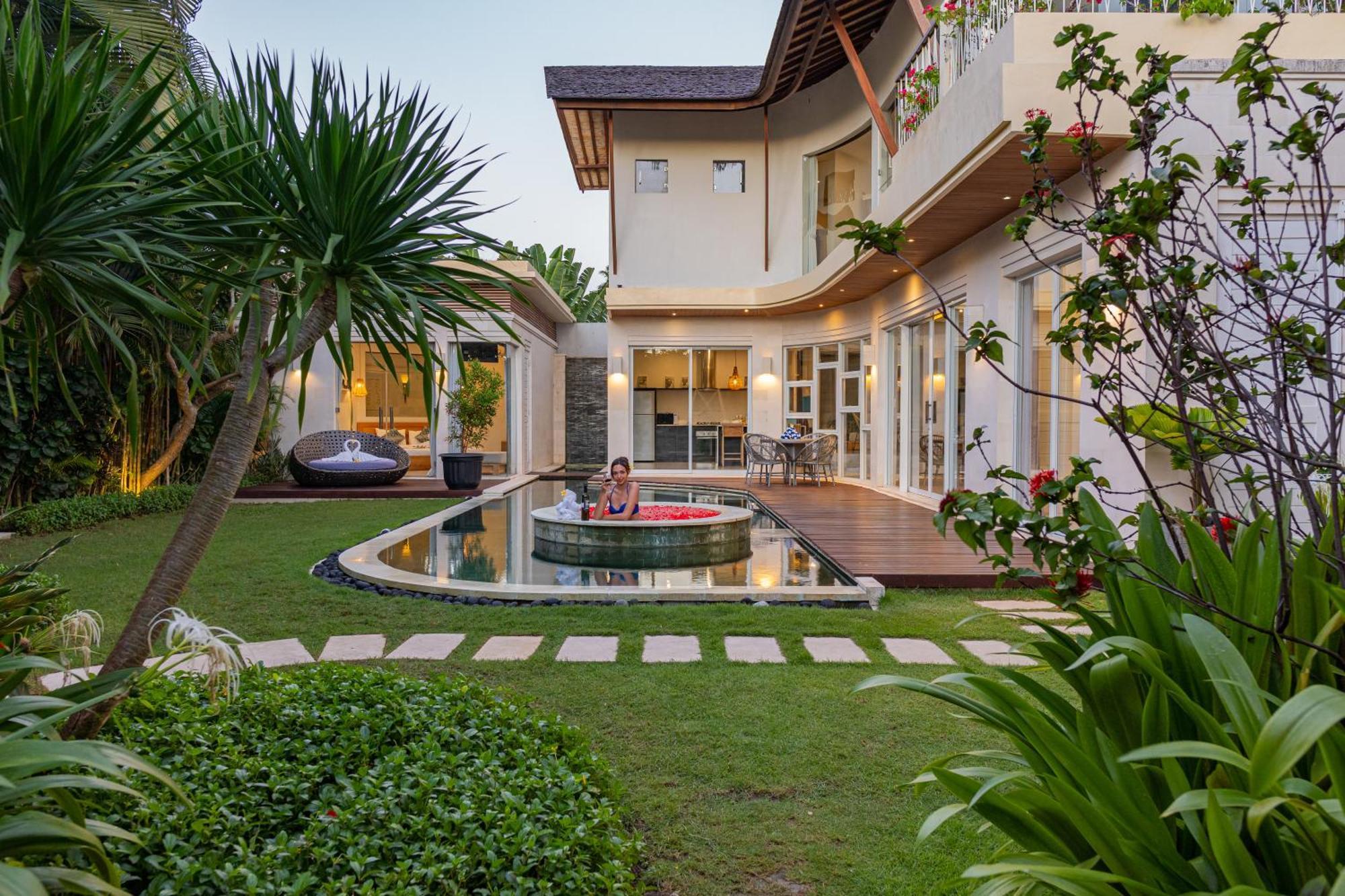 Luxury - Villa K - Central Seminyak Екстериор снимка